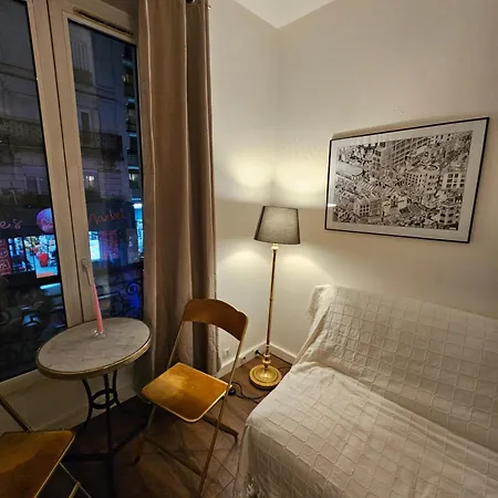 Appartement Menilmontant 2 Pers *